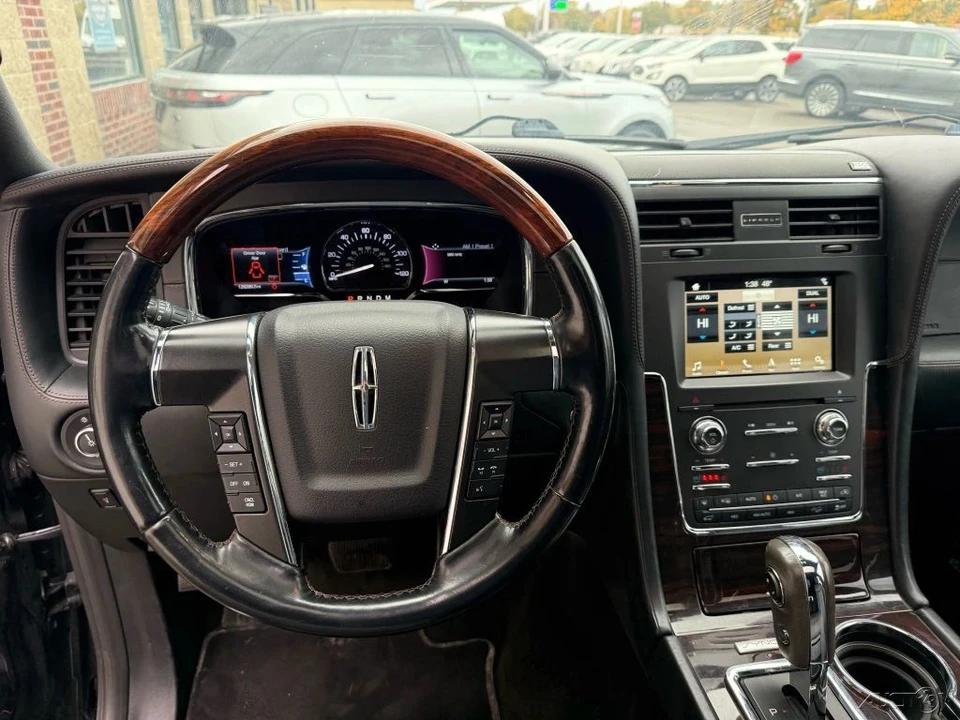 2016 Lincoln Navigator 3rd Gen - Image 21 of 21