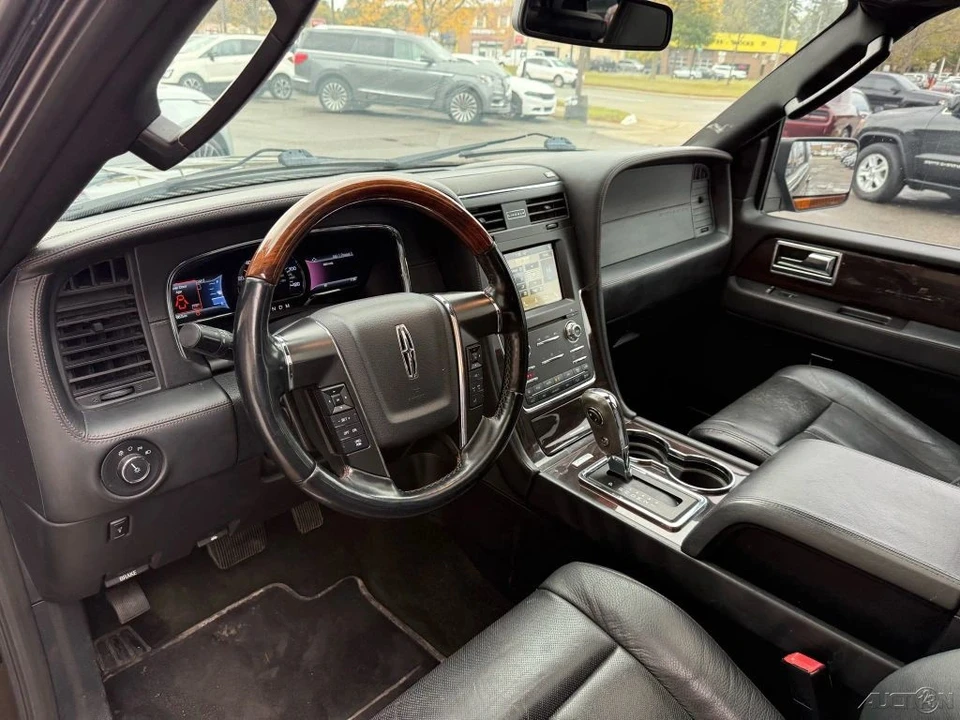 2016 Lincoln Navigator 3rd Gen - Image 18 of 21