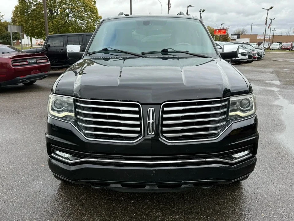 2016 Lincoln Navigator 3rd Gen - Image 2 of 12