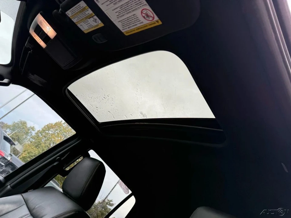 2016 Lincoln Navigator 3rd Gen - Image 20 of 21