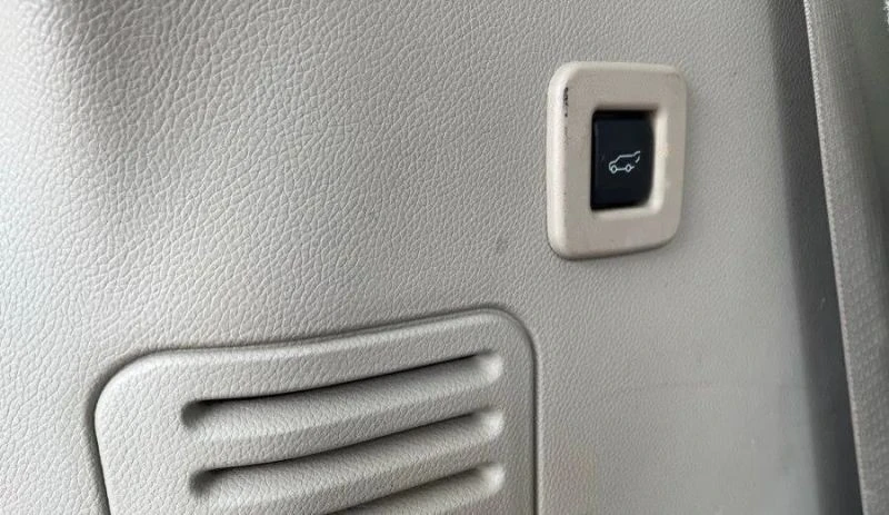 2016 Lincoln Navigator 3rd Gen - Image 11 of 12