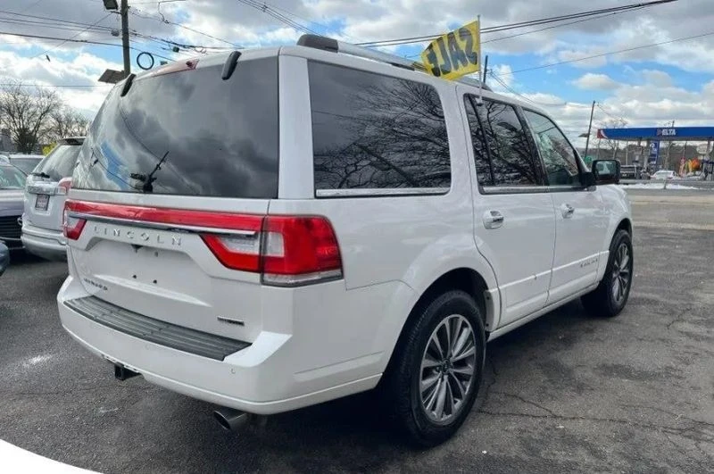 2016 Lincoln Navigator 3rd Gen - Image 6 of 12