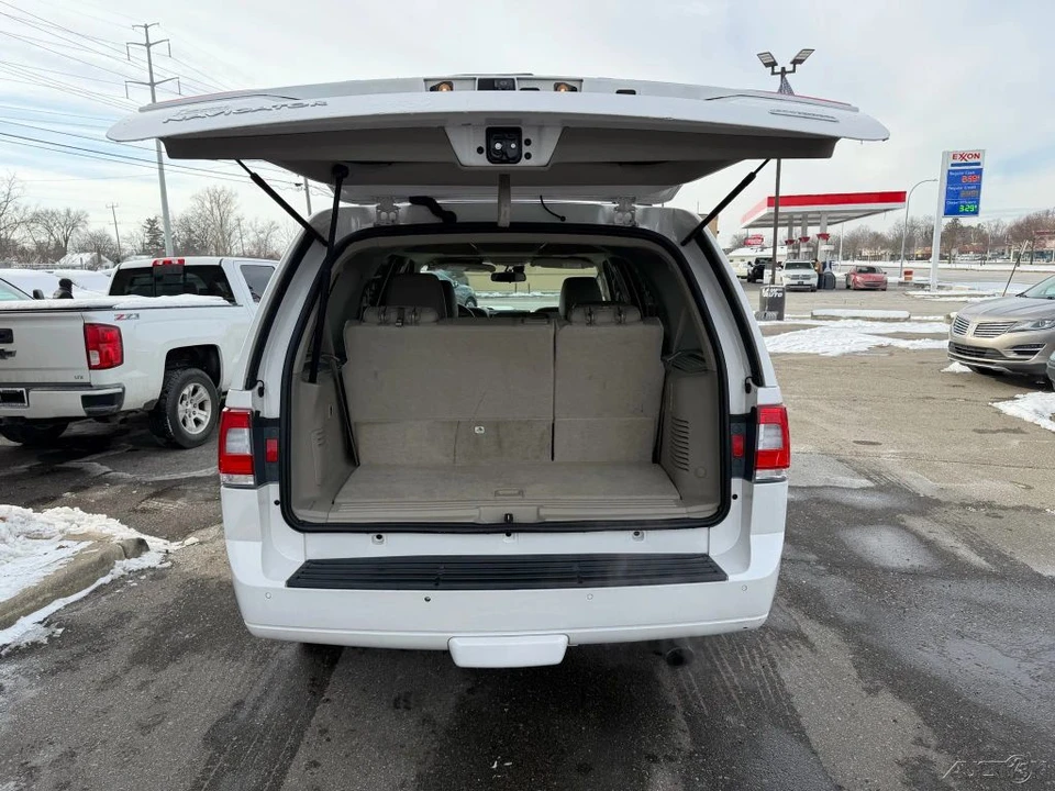 2016 Lincoln Navigator 3rd Gen - Image 14 of 21