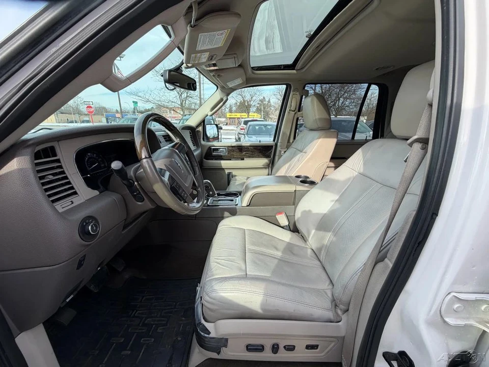 2016 Lincoln Navigator 3rd Gen - Image 17 of 21