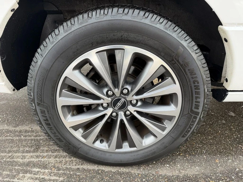 2016 Lincoln Navigator 3rd Gen - Image 12 of 12