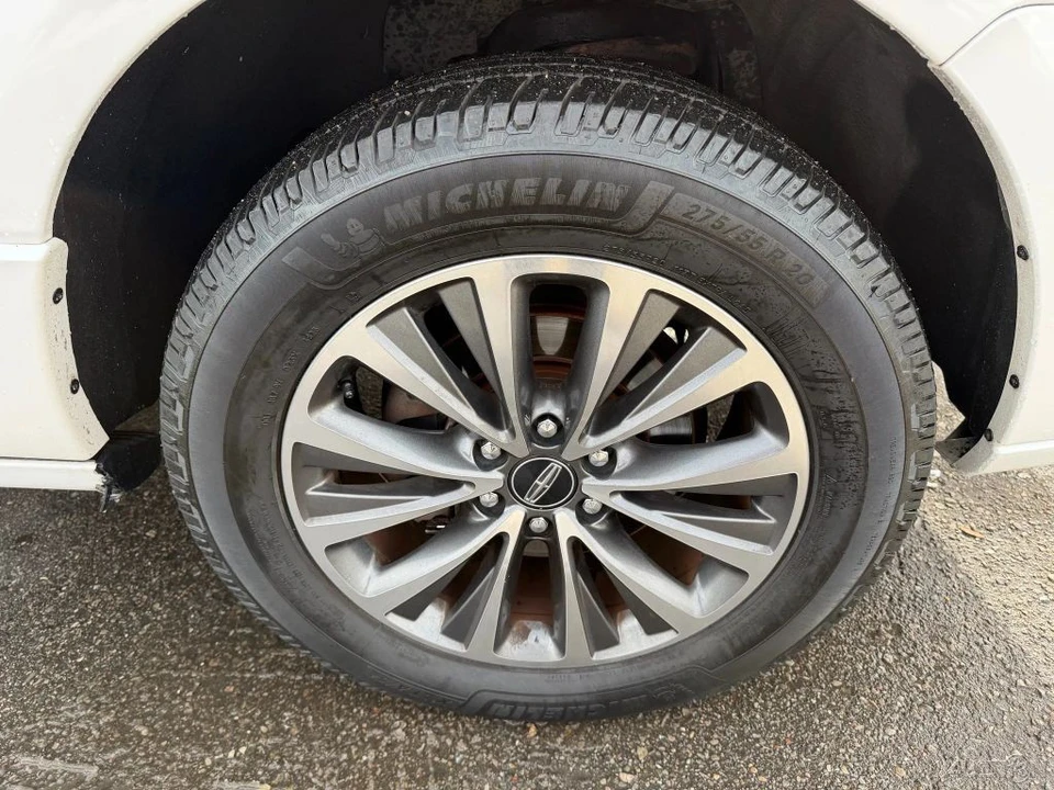 2016 Lincoln Navigator 3rd Gen - Image 13 of 21