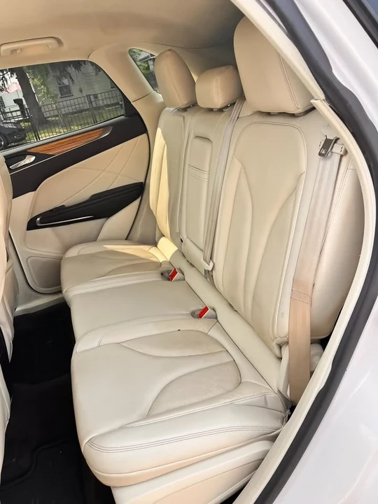 2016 Lincoln MKC - Image 17 of 20
