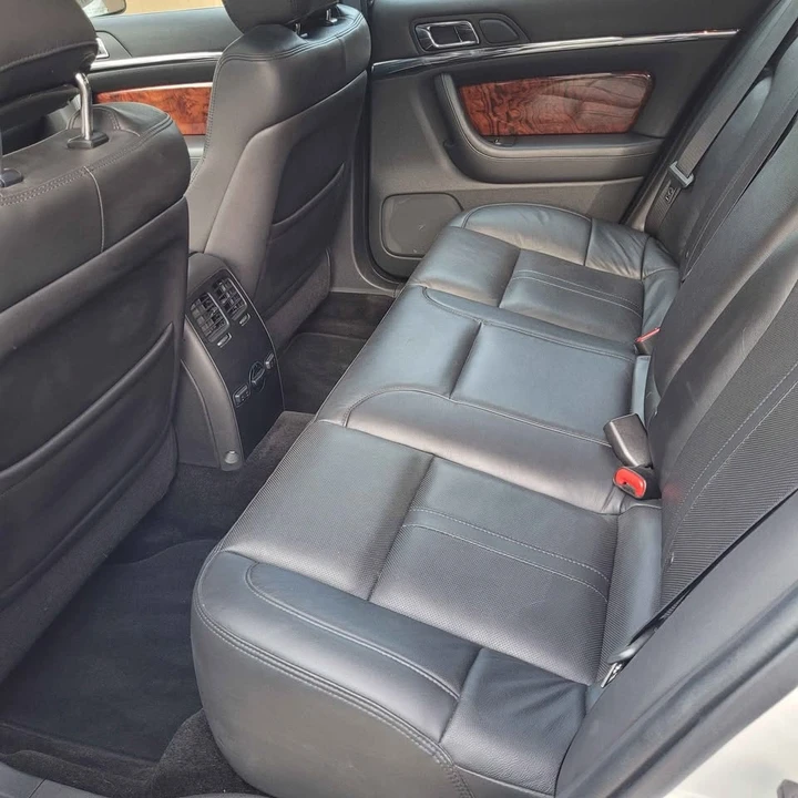 2016 Lincoln MKS - Image 12 of 14