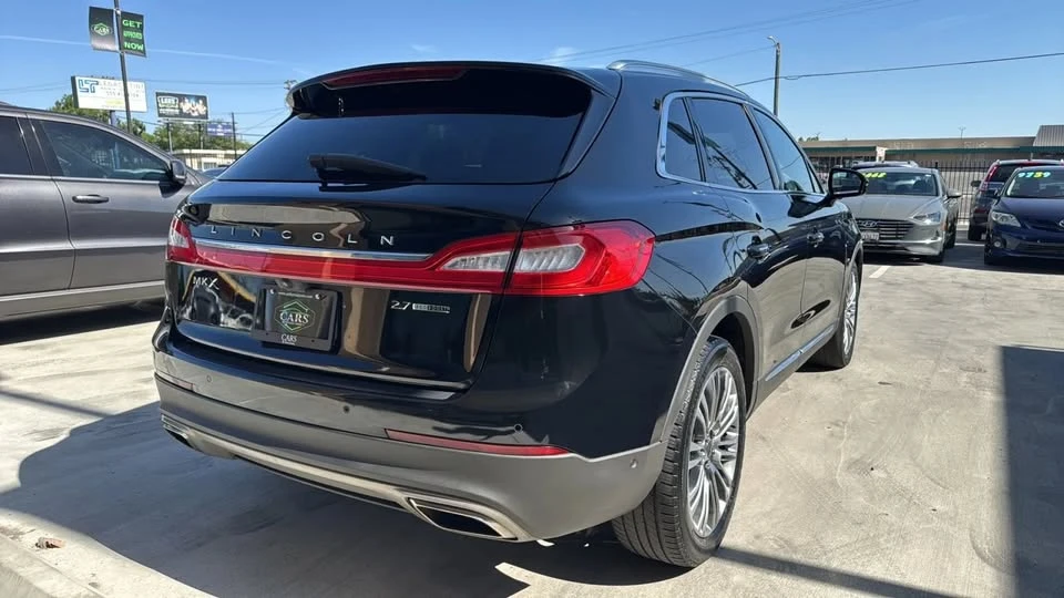 2016 Lincoln MKX - Image 8 of 18