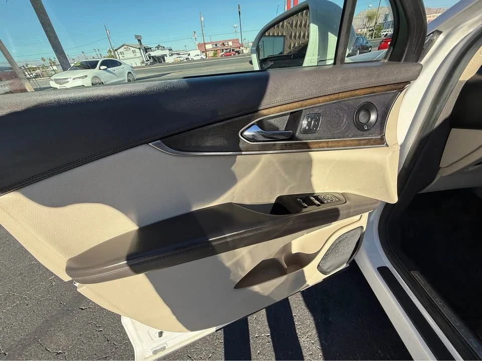 2016 Lincoln MKX - Image 8 of 12