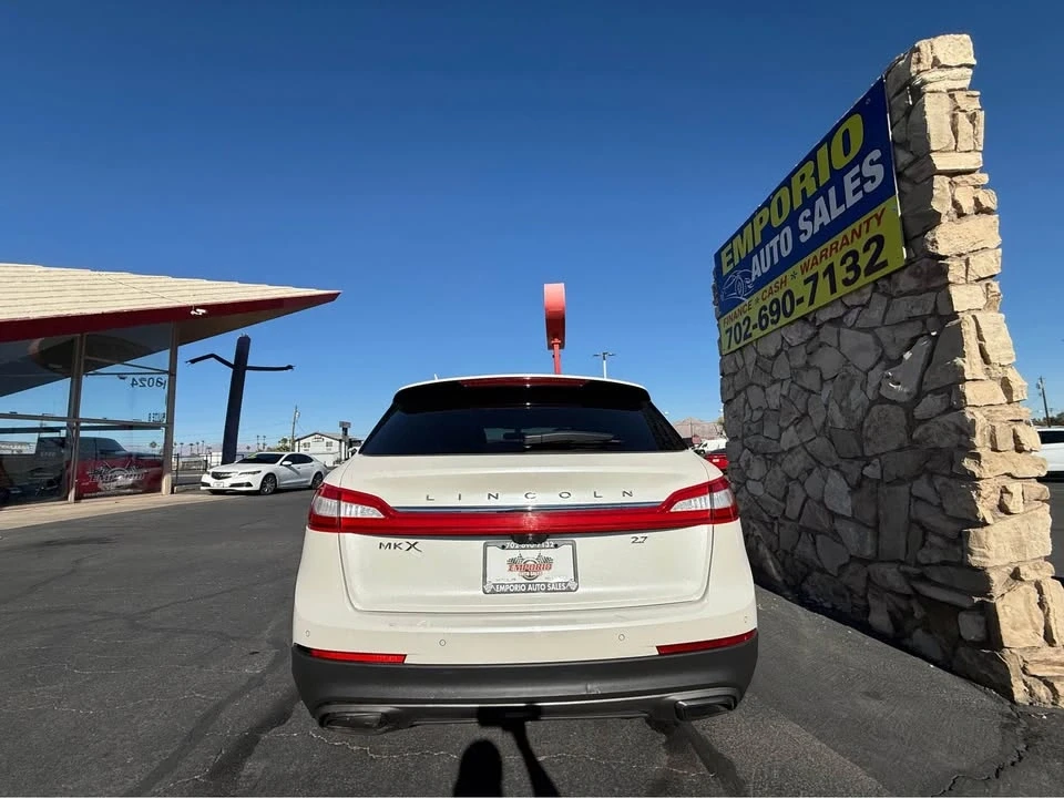 2016 Lincoln MKX - Image 4 of 12
