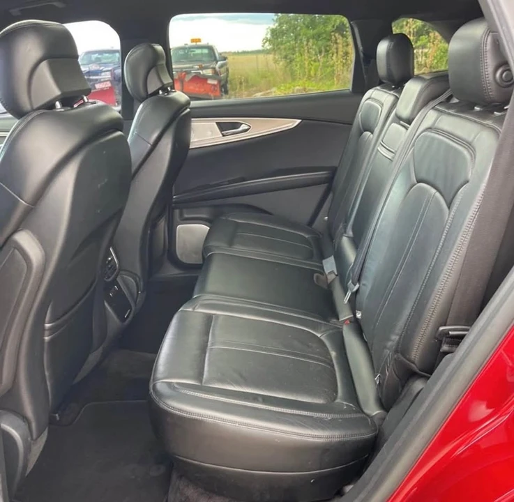 2016 Lincoln MKX - Image 9 of 11