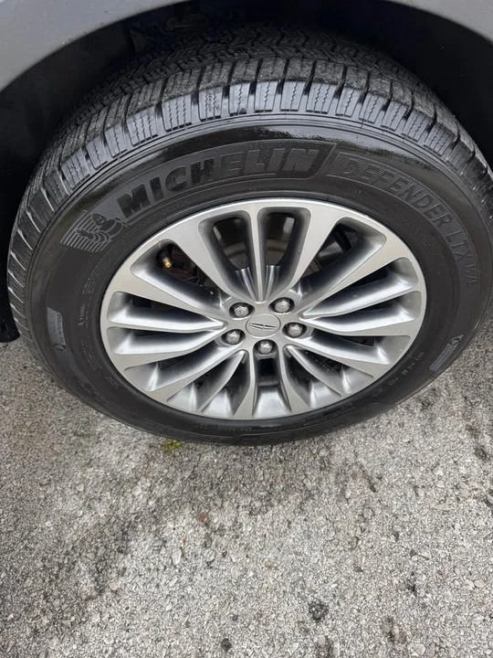2016 Lincoln MKX - Image 13 of 15