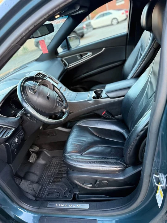 2016 Lincoln MKX - Image 9 of 10