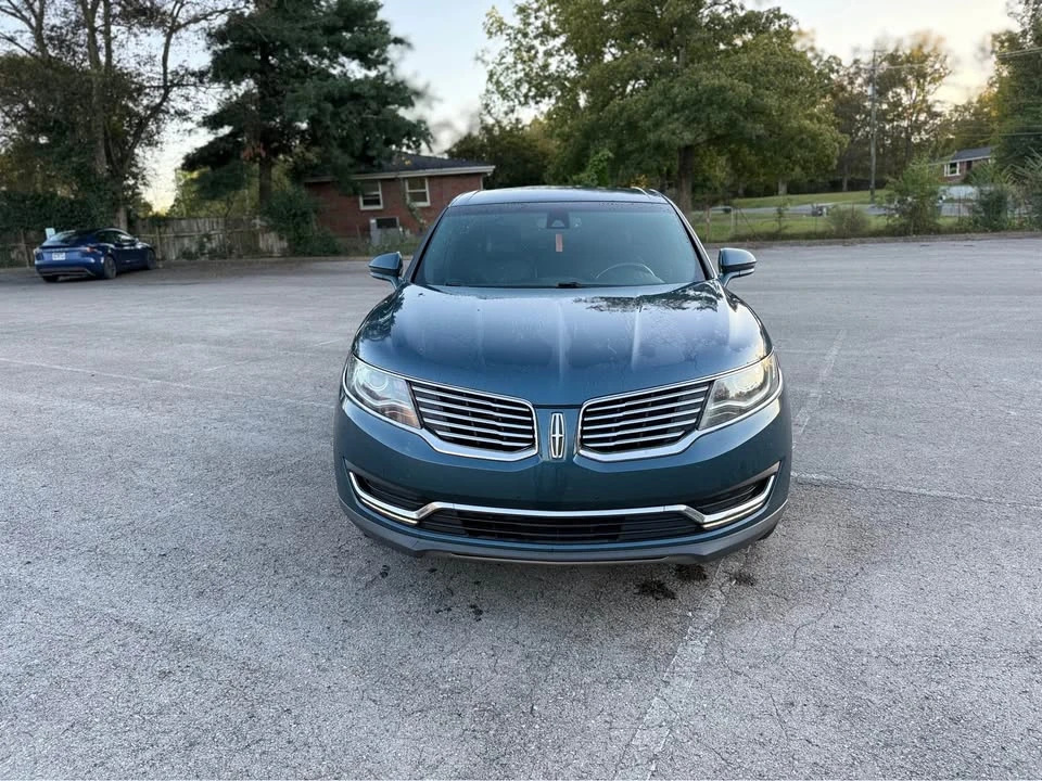 2016 Lincoln MKX - Image 2 of 10
