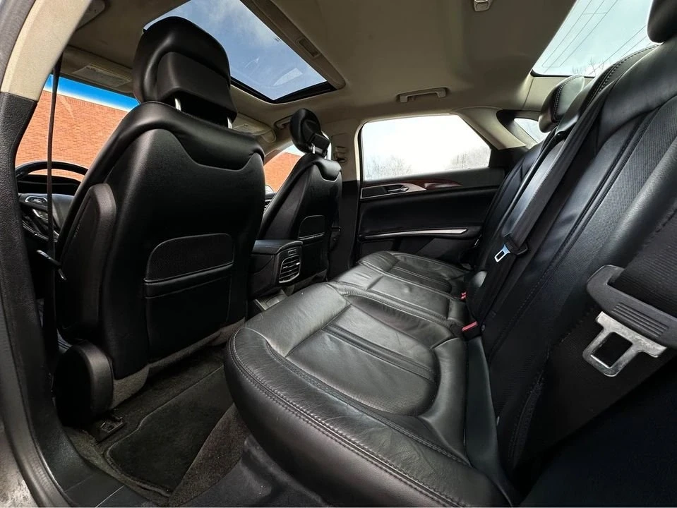 2016 Lincoln MKZ - Image 10 of 19