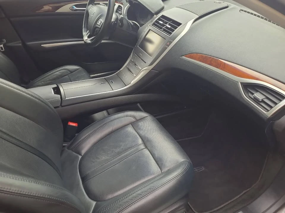 2016 Lincoln MKZ - Image 10 of 12