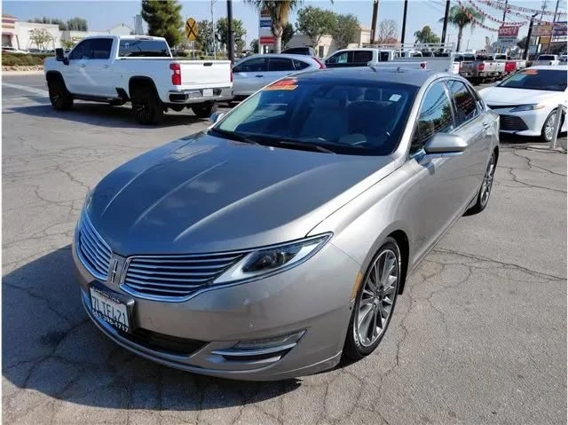 2016 Lincoln MKZ - Image 16 of 18