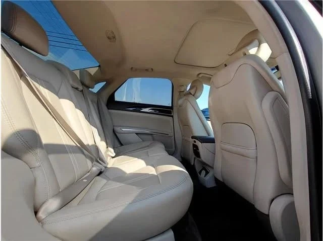 2016 Lincoln MKZ - Image 12 of 18