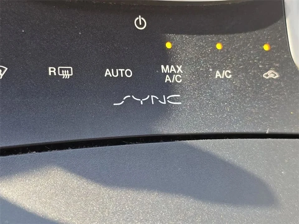 2016 Lincoln MKZ - Image 8 of 20