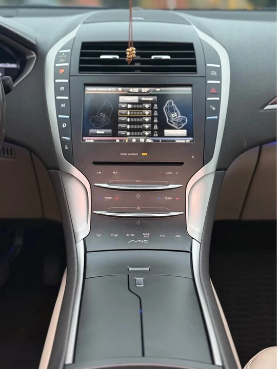 2016 Lincoln MKZ - Image 15 of 18