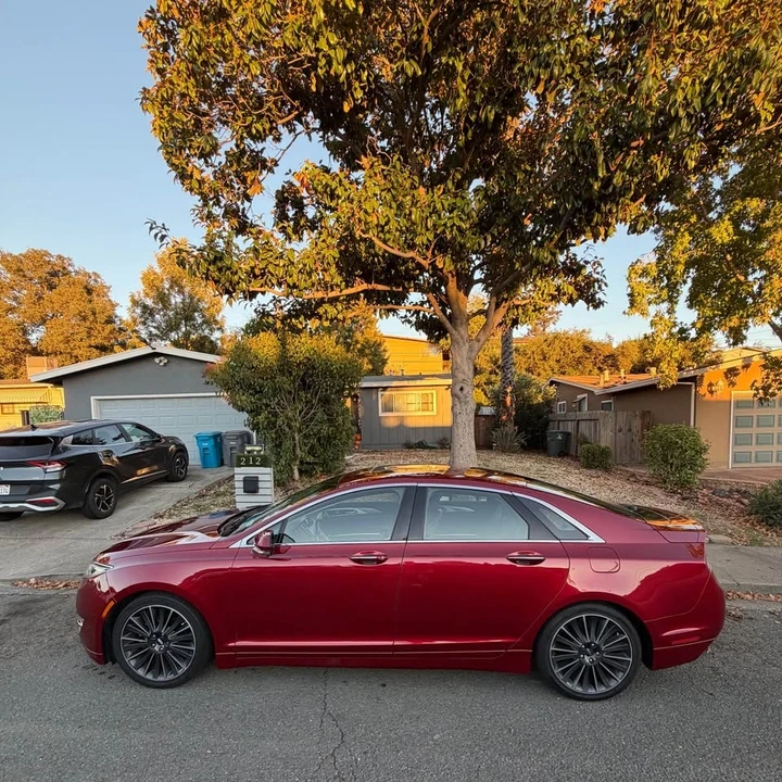 2016 Lincoln MKZ - Image 2 of 5