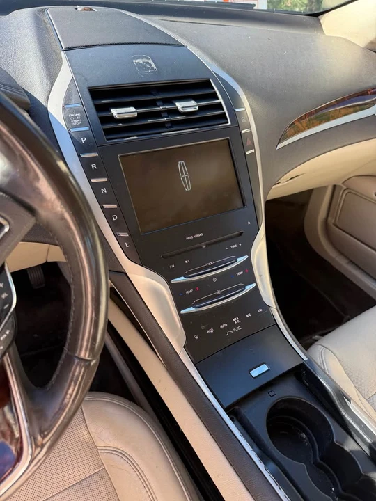 2016 Lincoln MKZ - Image 5 of 6