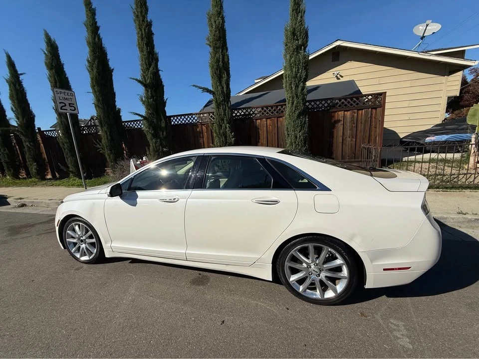 2016 Lincoln MKZ - Image 2 of 6