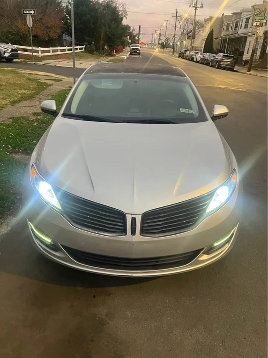 2016 Lincoln MKZ - Image 4 of 4