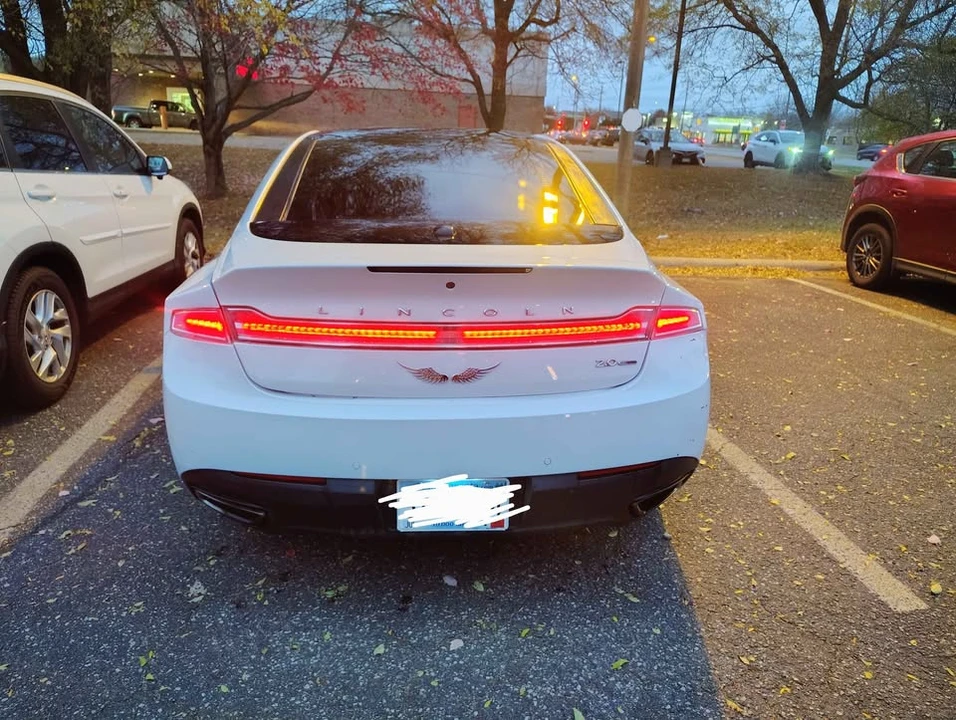 2016 Lincoln MKZ - Image 5 of 7