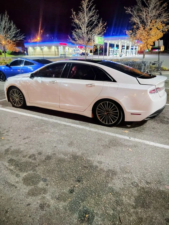 2016 Lincoln MKZ - Image 6 of 7