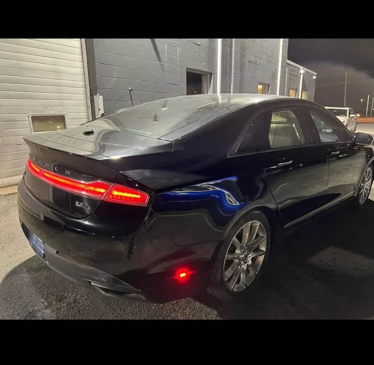 2016 Lincoln MKZ - Image 5 of 8