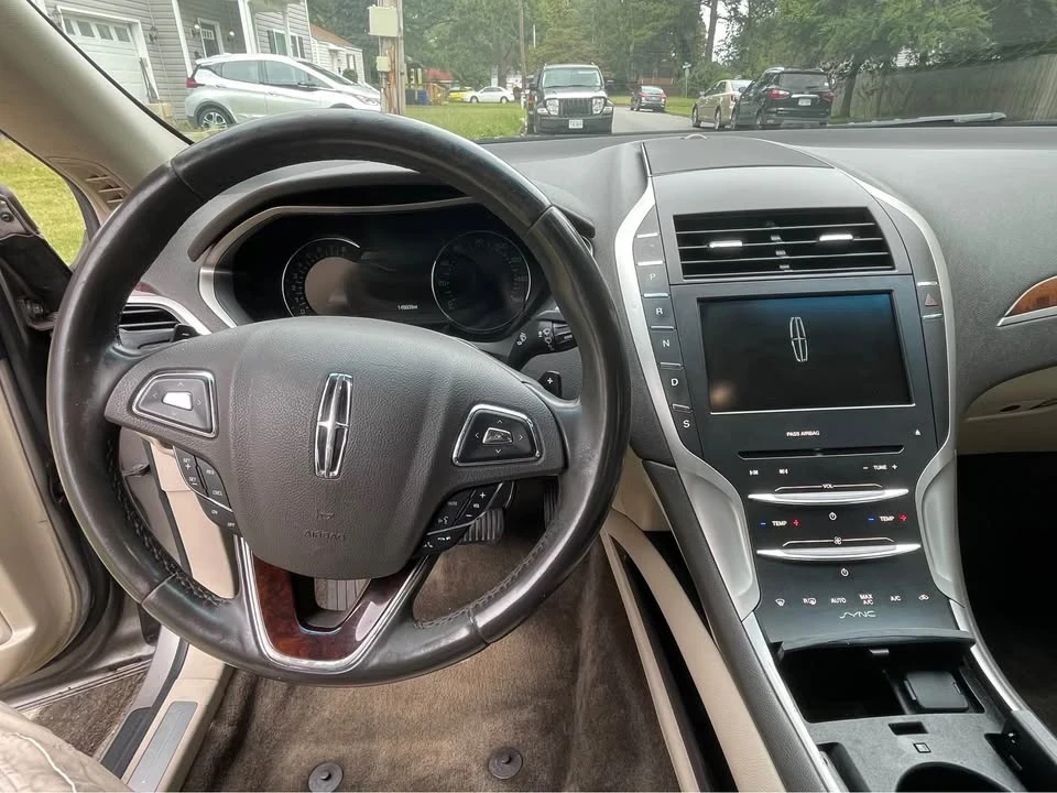 2016 Lincoln MKZ - Image 7 of 8