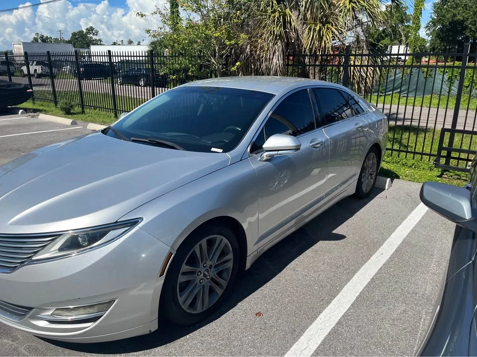 2016 Lincoln MKZ - Image 4 of 5