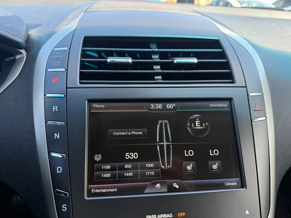 2016 Lincoln MKZ - Image 13 of 18