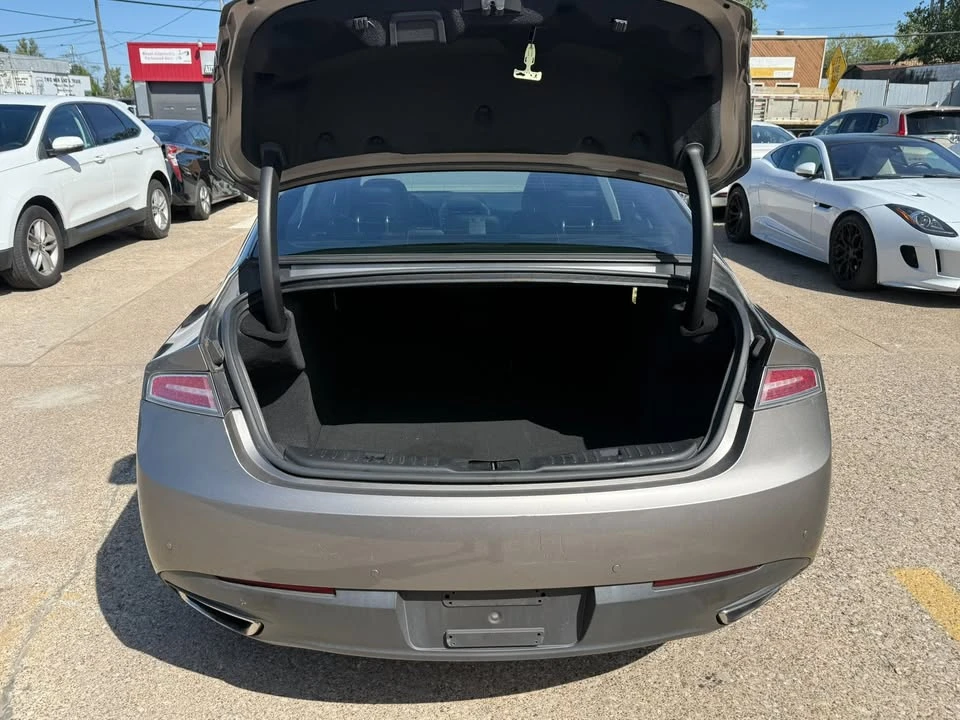 2016 Lincoln MKZ - Image 16 of 18