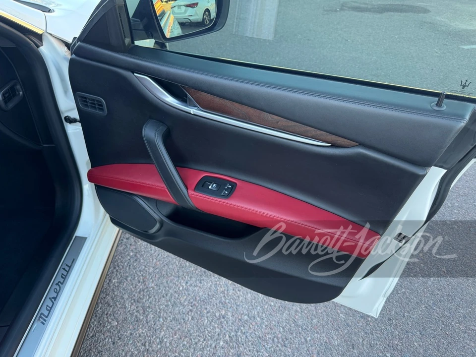 2016 Maserati Ghibli 3rd Gen - Image 11 of 14