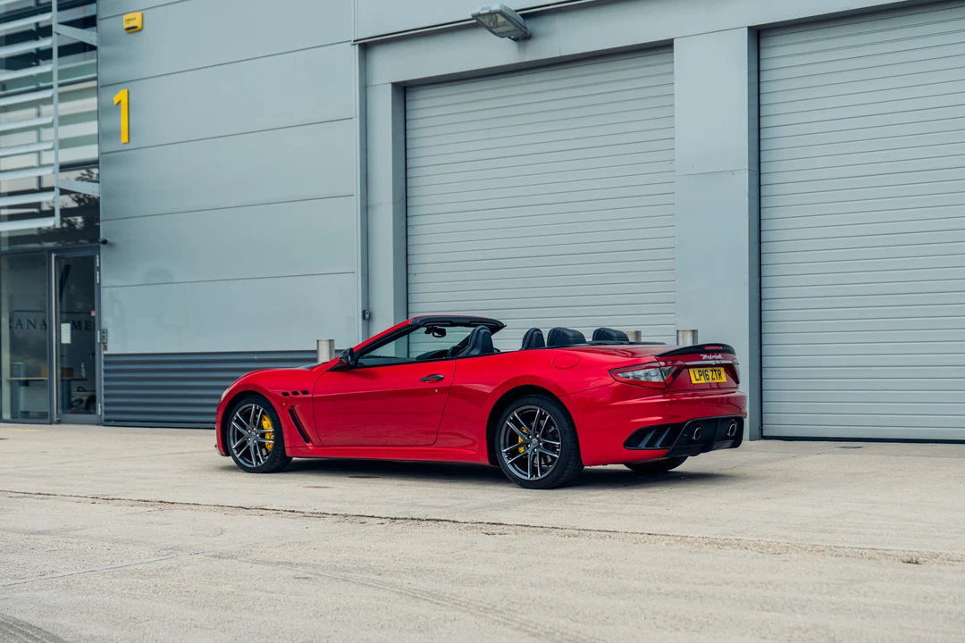 2016 Maserati GranTurismo MC Stradale - Image 12 of 31