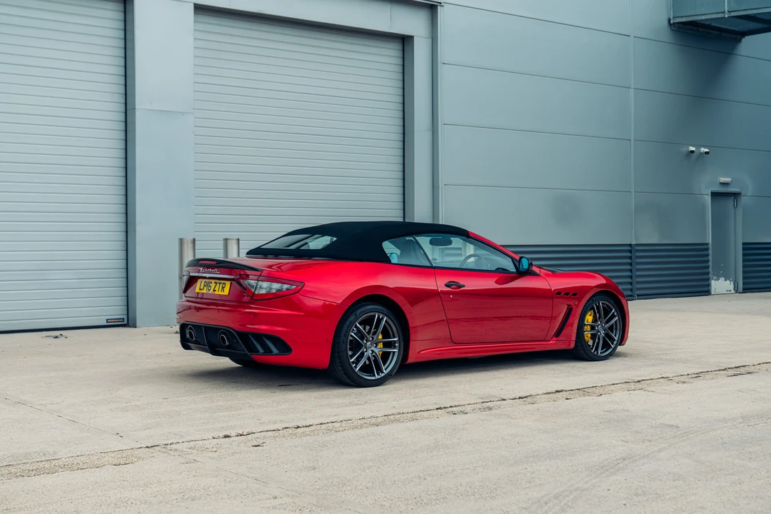 2016 Maserati GranTurismo MC Stradale - Image 19 of 31