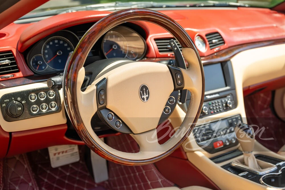 2016 Maserati GranTurismo 1st Gen - Image 15 of 31