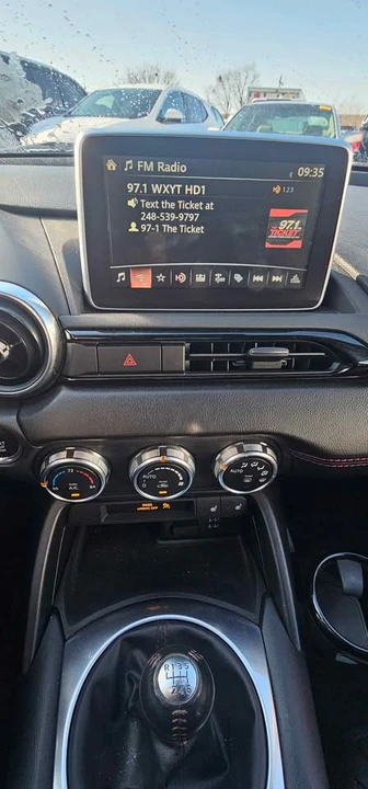 2016 Mazda ND MX-5 Miata - Image 9 of 10