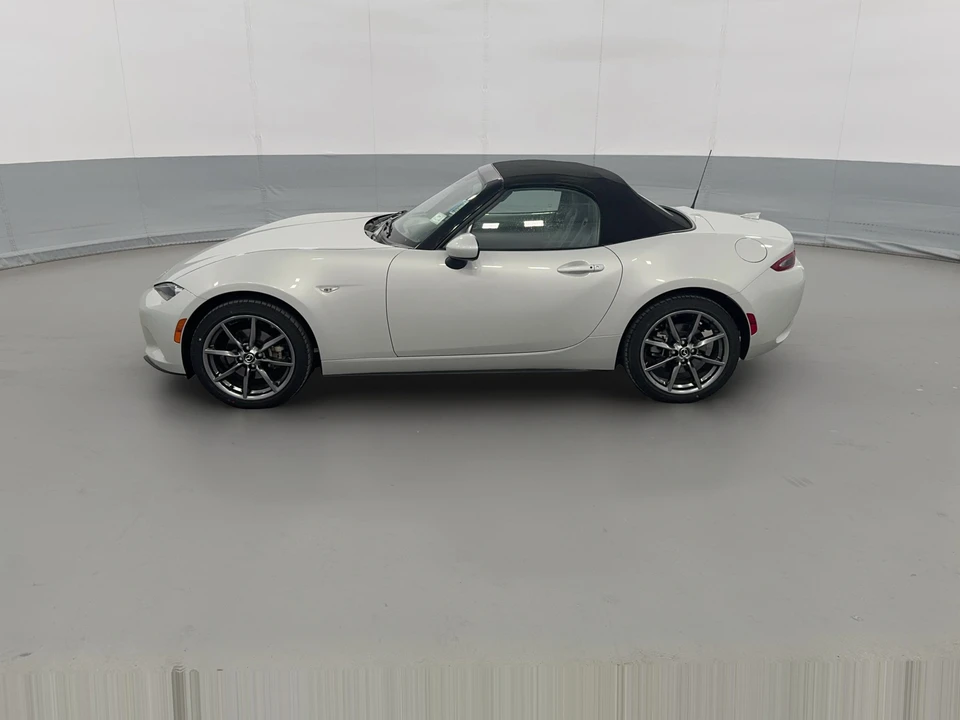 2016 Mazda ND MX-5 Miata - Image 26 of 31