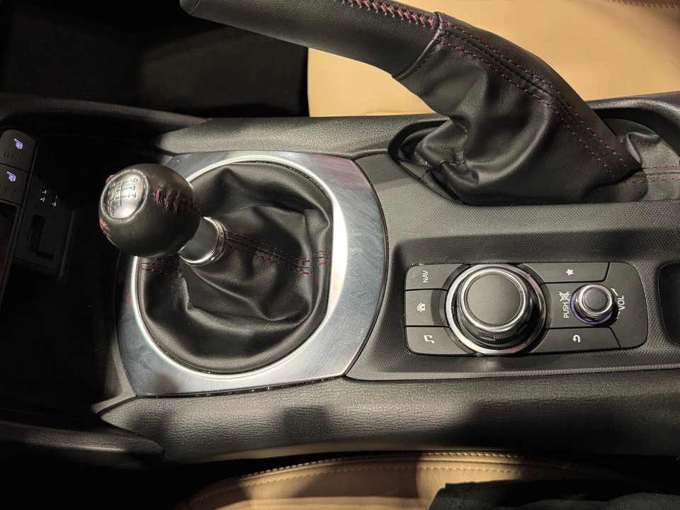 2016 Mazda MX-5 - Image 5 of 31