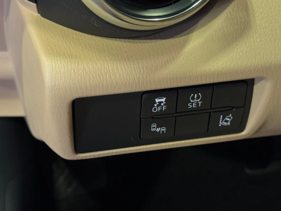 2016 Mazda MX-5 - Image 9 of 31