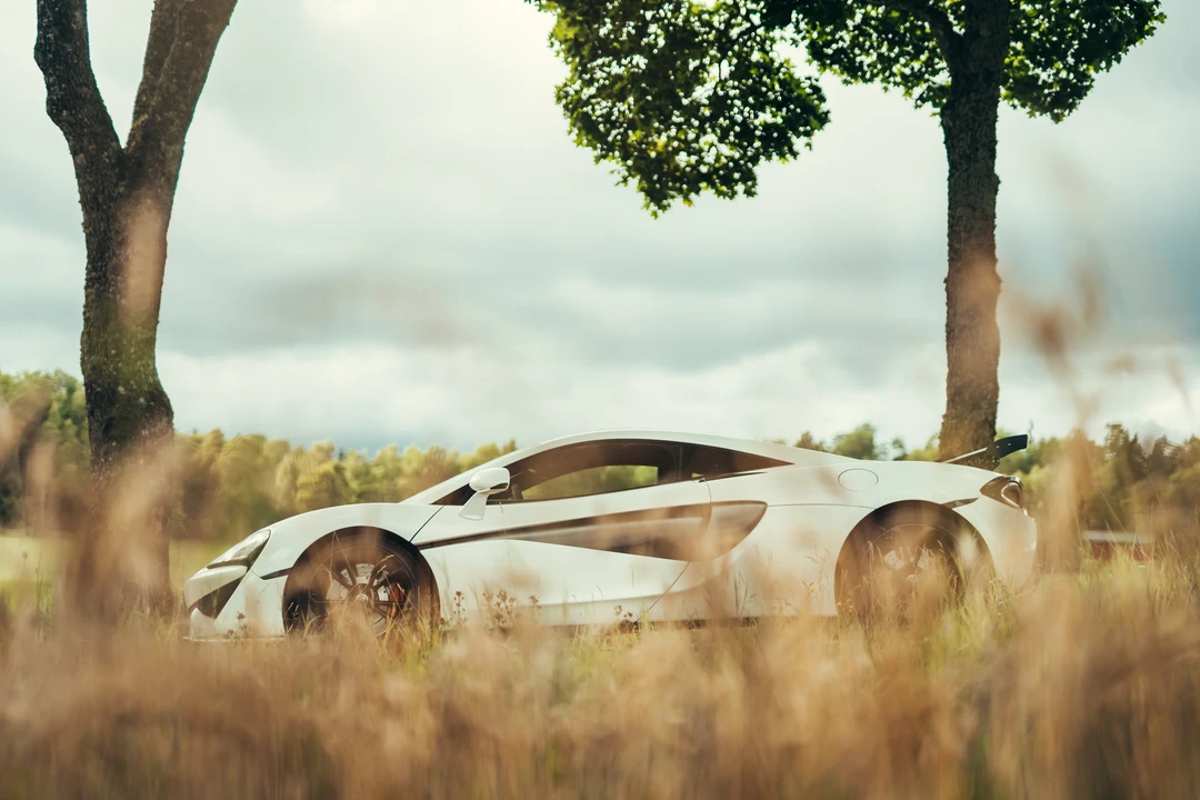 2016 McLaren 570S - Image 10 of 31