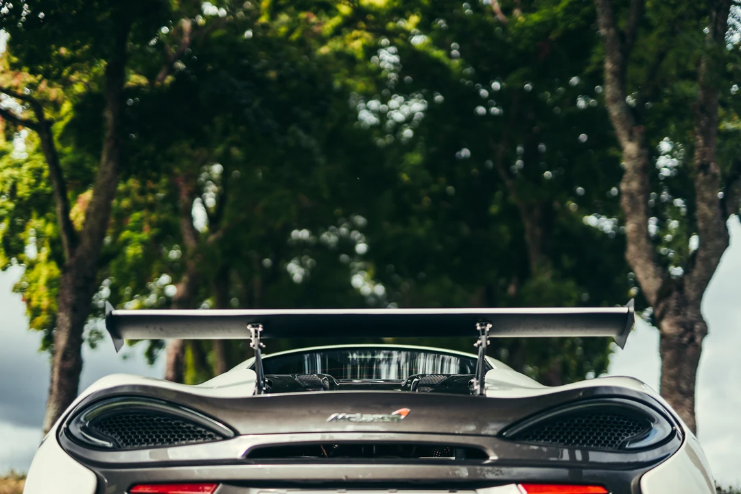 2016 McLaren 570S - Image 16 of 31