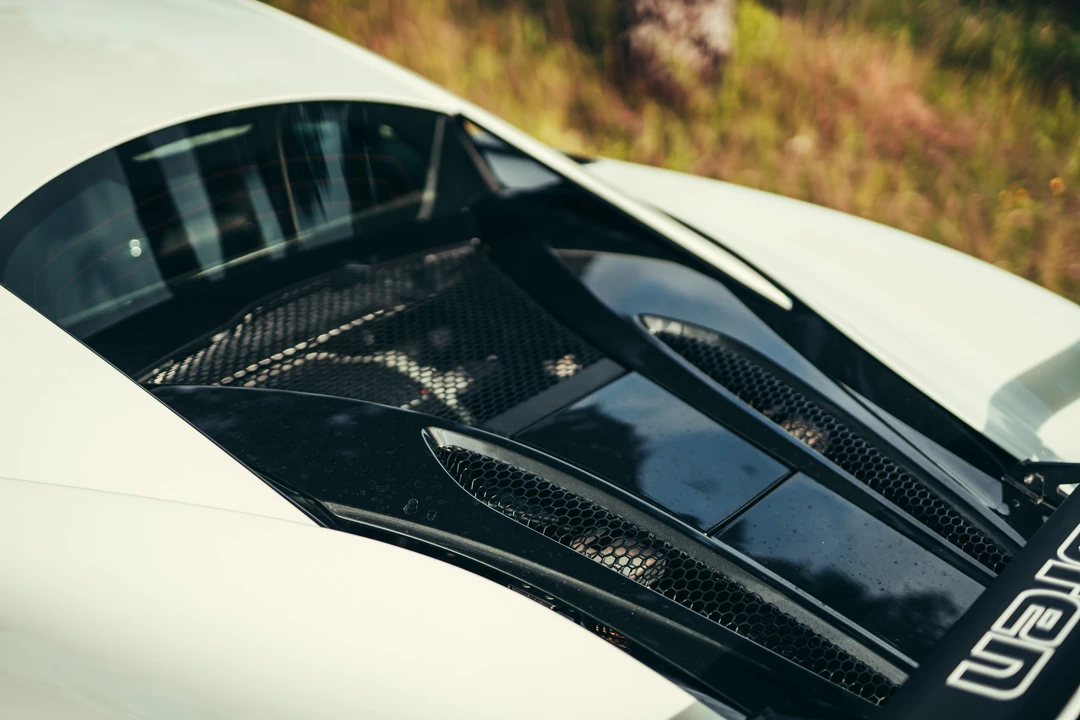 2016 McLaren 570S - Image 25 of 31