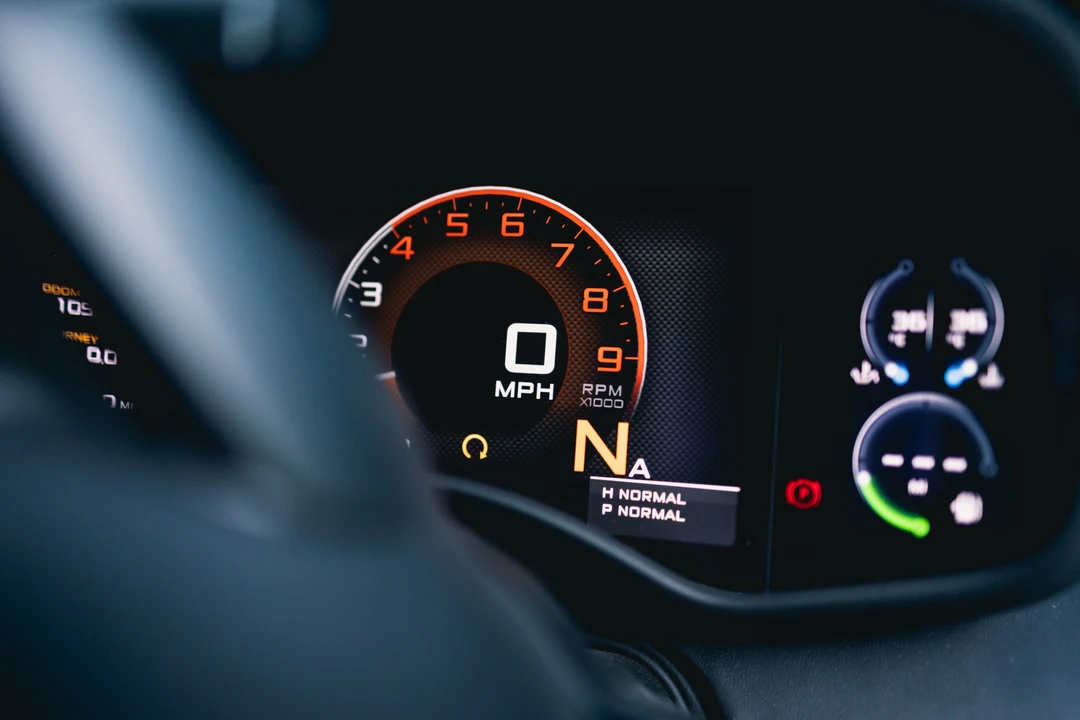 2016 McLaren 570S - Image 28 of 31