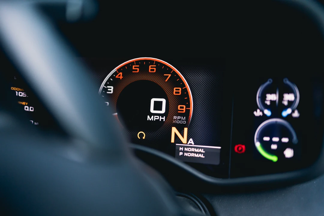 2016 McLaren 570S - Image 29 of 31
