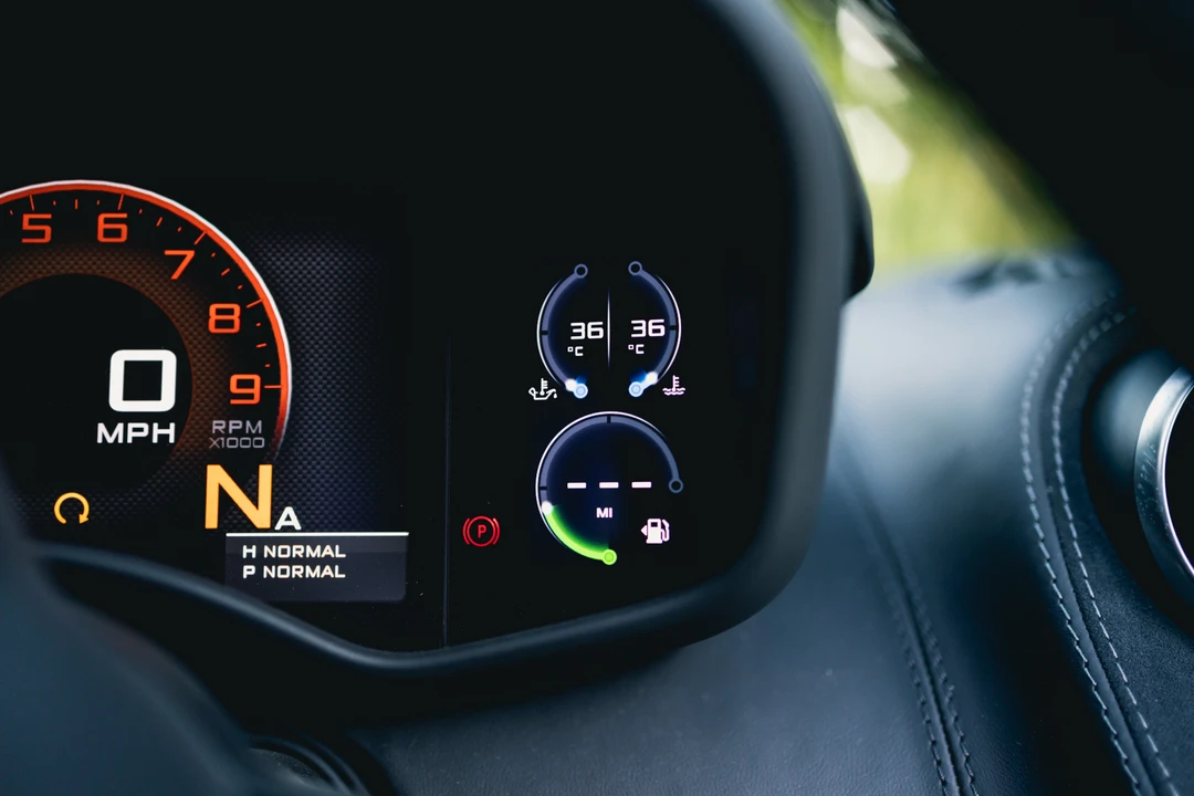 2016 McLaren 570S - Image 30 of 31